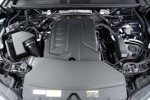 2025 Audi Q5 quattro Premium Plus TFSI