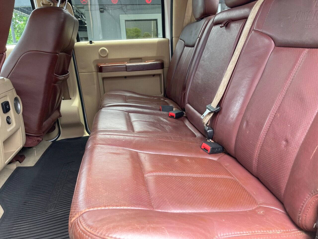 2012 FORD F-250 Pickup - $22,900