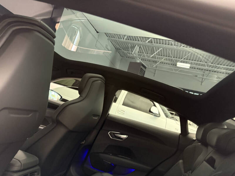 2023 Audi e-tron GT quattro Premium Plus