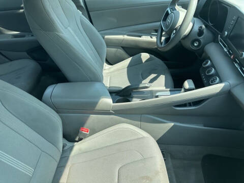 2022 Hyundai Elantra