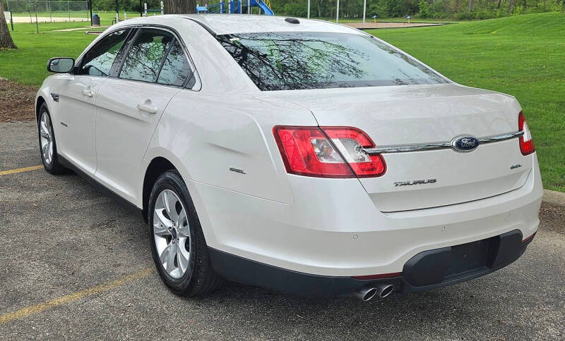 2012 Ford Taurus SEL