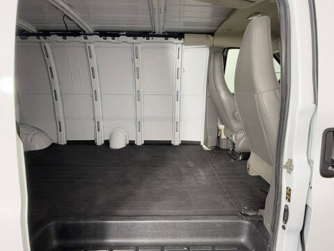 2023 GMC Savana 2500