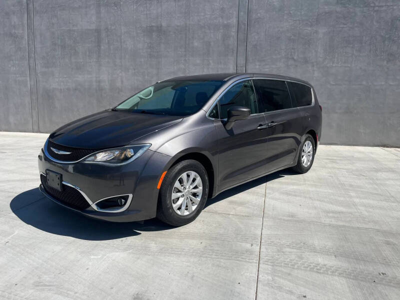 2018 Chrysler Pacifica Touring Plus