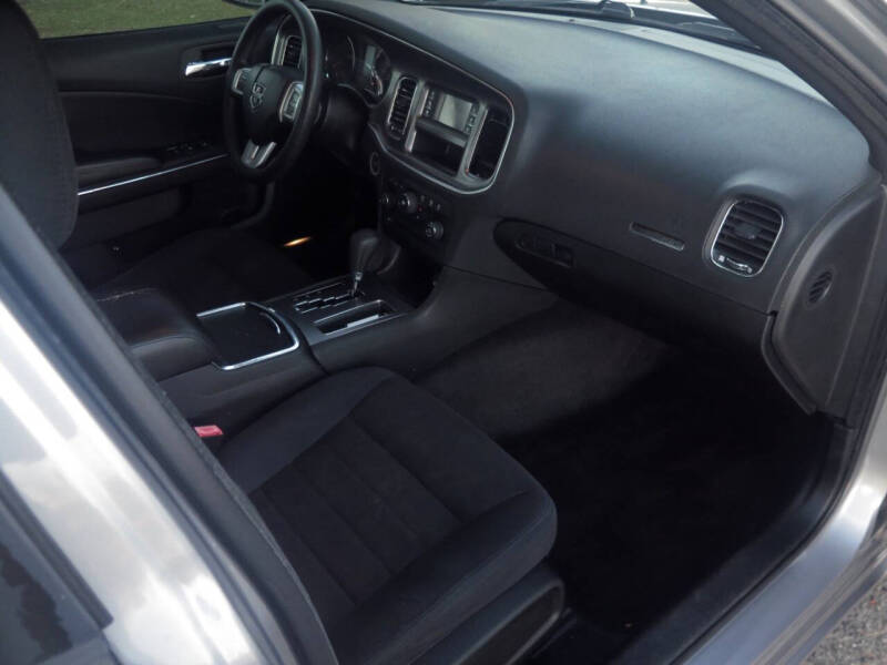 2011 Dodge Charger SE