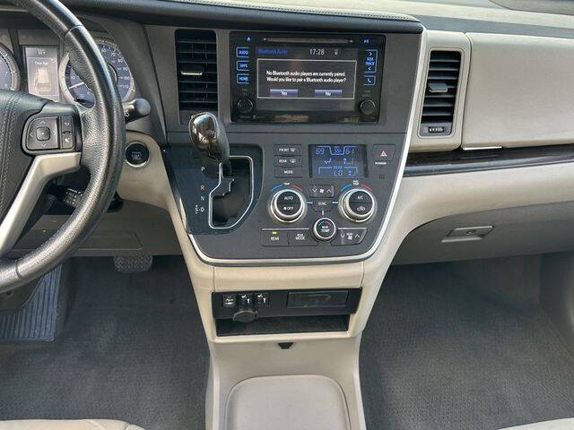 2015 Toyota Sienna