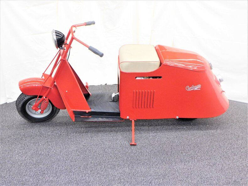 1948 Cushman Model 52