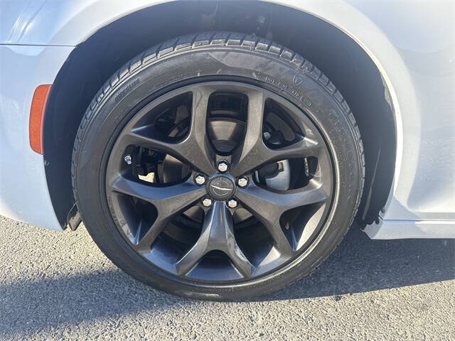 2023 Chrysler 300 Touring