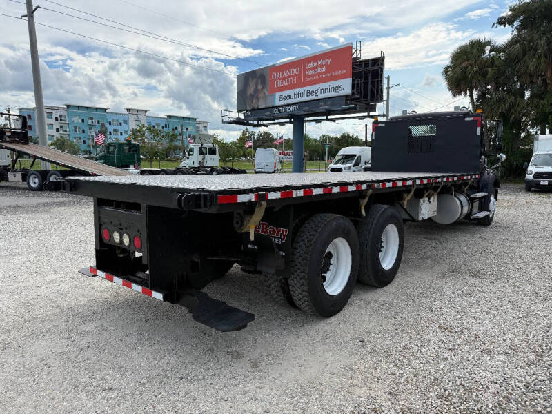 2015 Freightliner M2 112