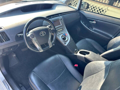 2013 Toyota Prius Three