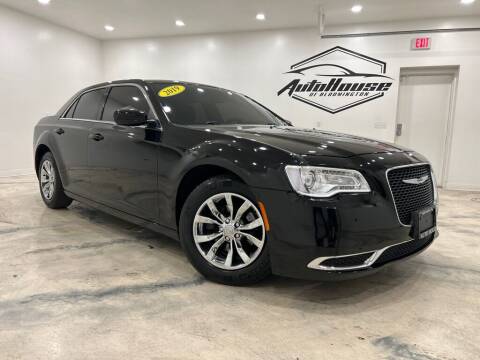 2019 Chrysler 300 for sale at Auto House of Bloomington in Bloomington IL