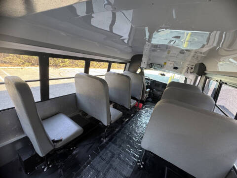 2017 Chevrolet 3500 Express