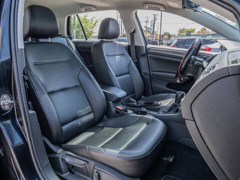 2021 Volkswagen Golf TSI