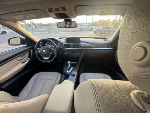 2015 BMW 3 Series 328i