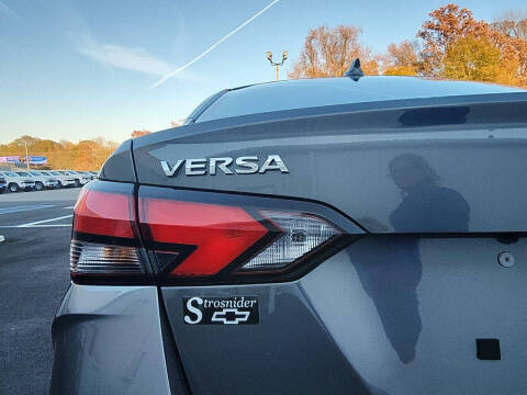 2025 Nissan Versa SV