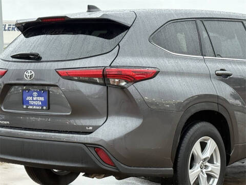 2023 Toyota Highlander LE