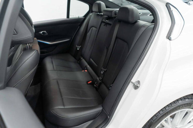 2024 BMW 3 Series 330i xDrive