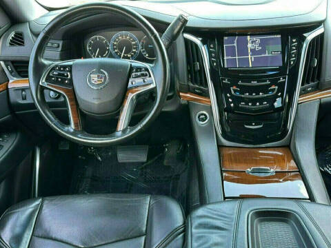 2015 Cadillac Escalade ESV Luxury