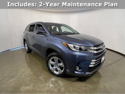 2018 Toyota Highlander for sale at Smart Budget Cars in Madison WI