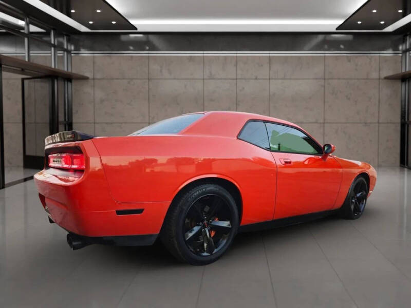 2008 Dodge Challenger SRT8