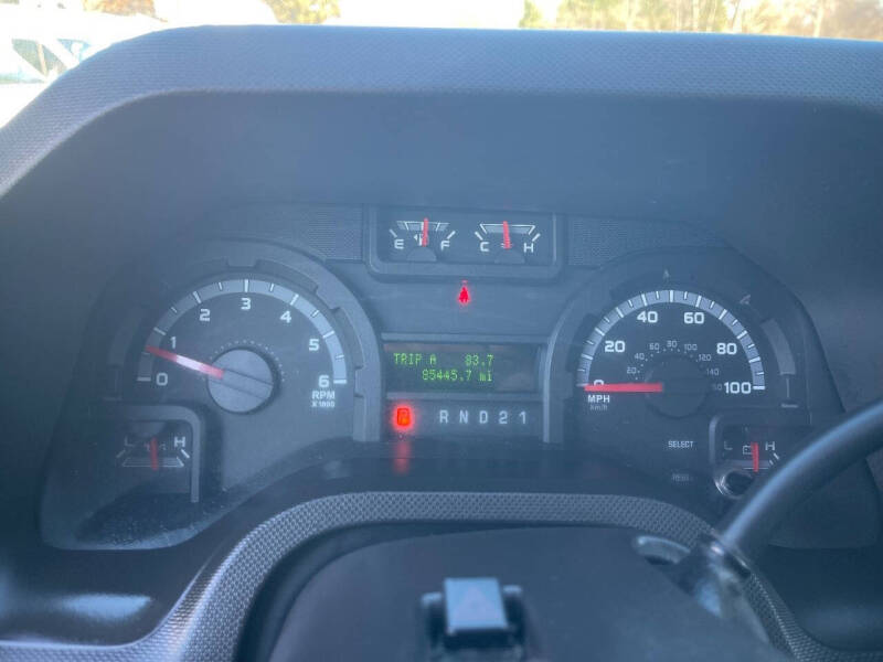 2010 Ford E-Series E-350 SD XLT