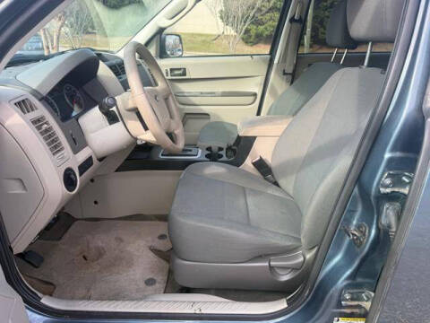 2011 Ford Escape XLS