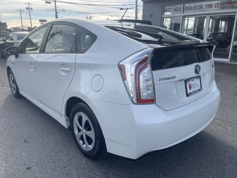 2015 Toyota Prius Two