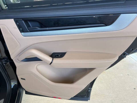 2024 Porsche Cayenne Coupe