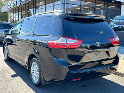2017 Toyota Sienna
