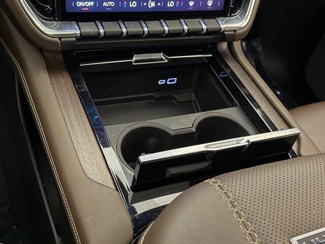 2025 GMC Yukon Denali Ultimate