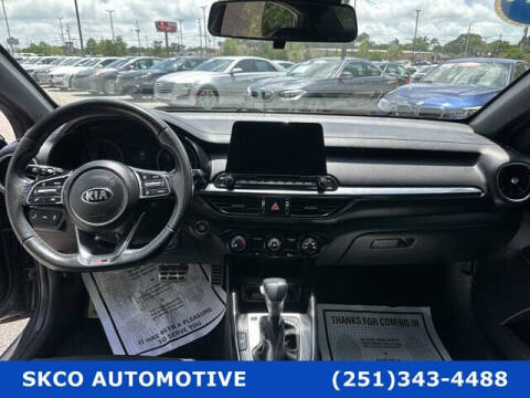 2021 Kia Forte GT Line