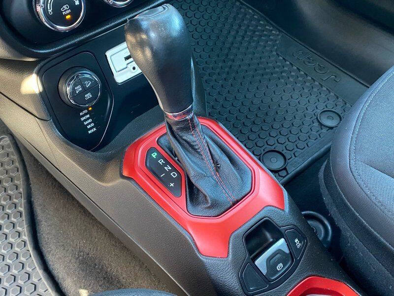 2017 Jeep Renegade Trailhawk