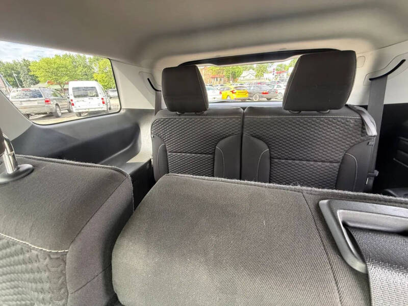 2017 GMC Acadia SLE-2