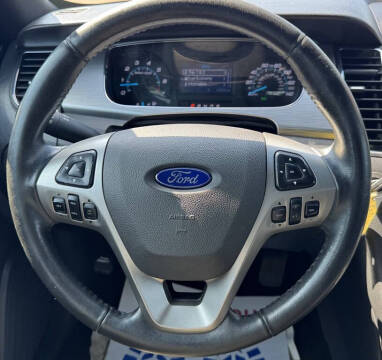 2016 Ford Taurus SEL