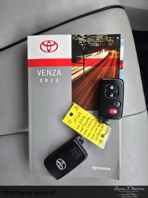 2012 Toyota Venza LE