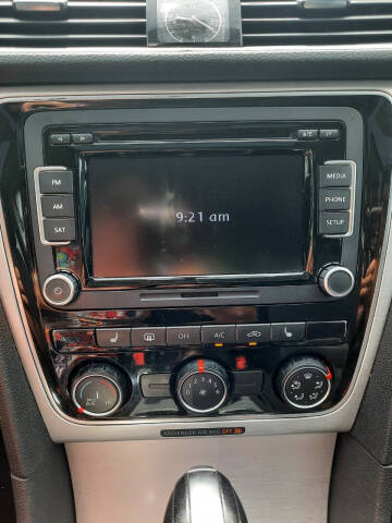 2013 Volkswagen Passat SE PZEV