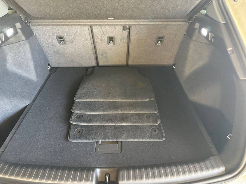 2024 Audi Q4 e-tron quattro Premium Plus 55