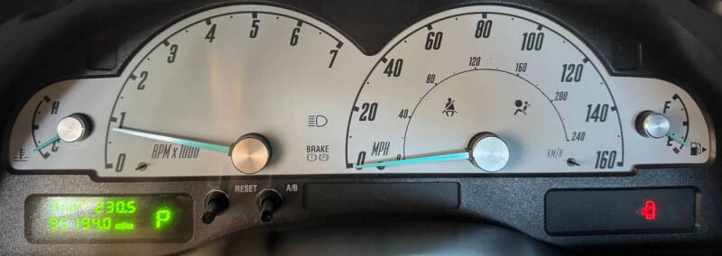 2002 Ford Thunderbird Deluxe