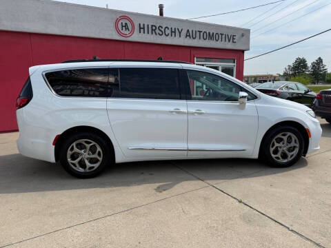 2022 Chrysler Pacifica Limited