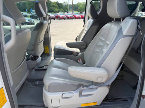 2014 Toyota Sienna Limited 7-Passenger