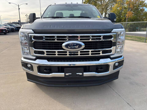 2024 Ford F-350 Super Duty XLT