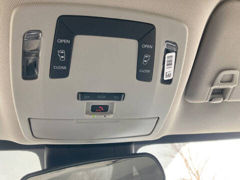 2024 Toyota Sienna LE 8-Passenger