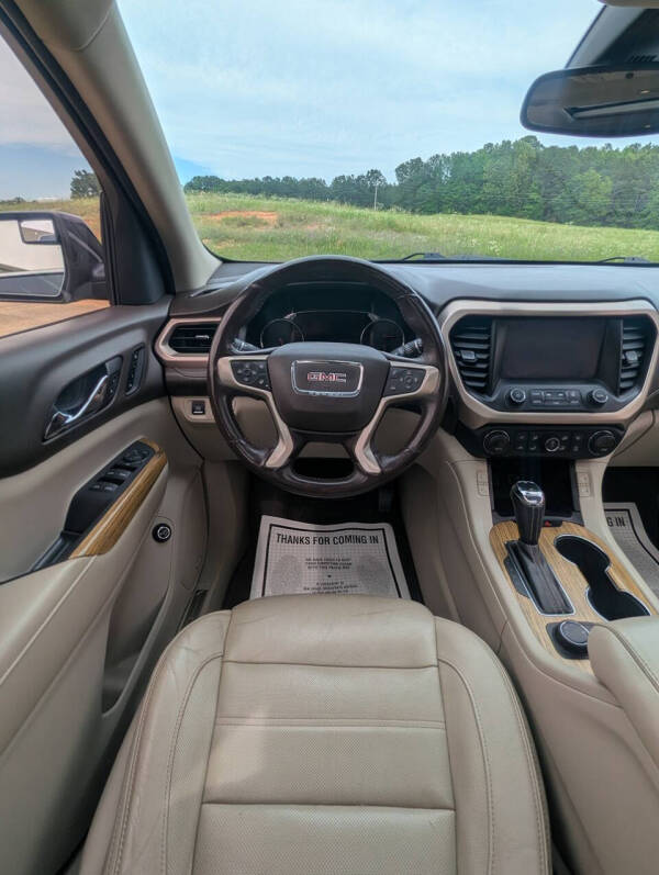 2017 GMC Acadia Denali