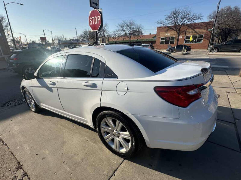 2013 Chrysler 200 Touring