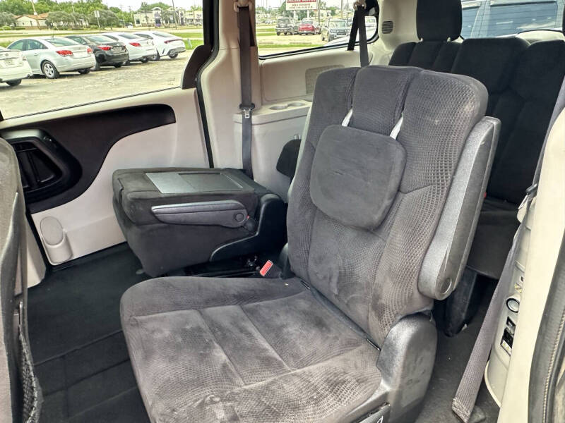 2016 Dodge Grand Caravan SXT Plus