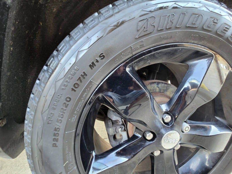 2019 Jeep Grand Cherokee Laredo