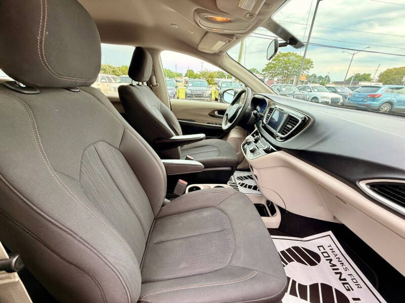 2019 Chrysler Pacifica L