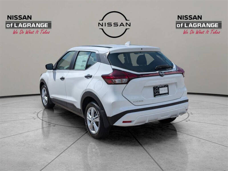 2025 Nissan Kicks Play S