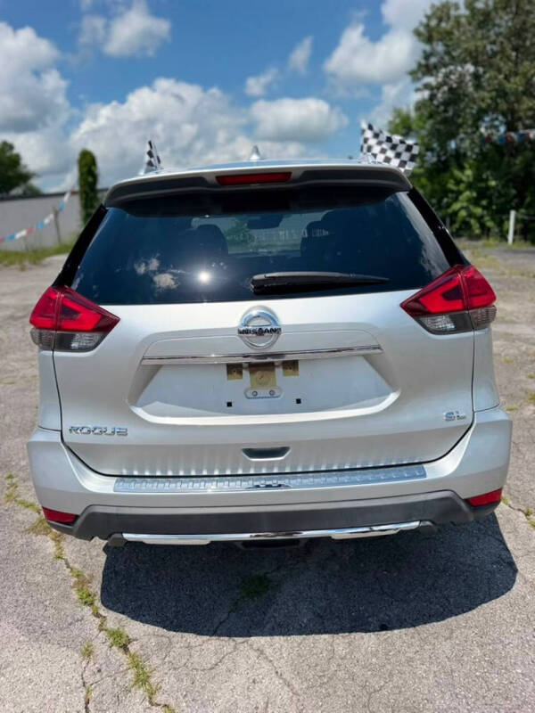 2017 Nissan Rogue SL