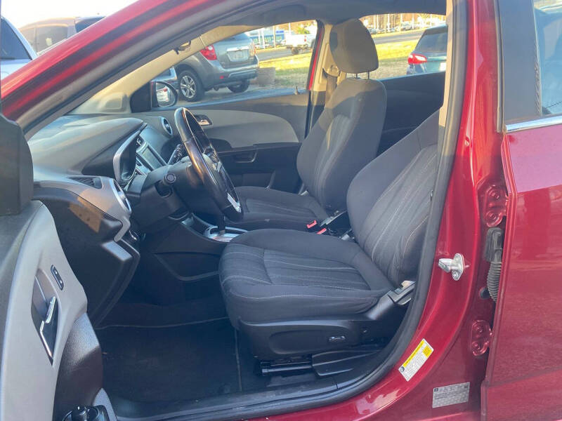 2017 Chevrolet Sonic LT Auto