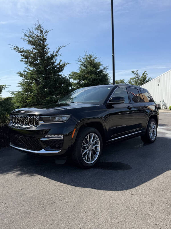 2023 Jeep Grand Cherokee Summit
